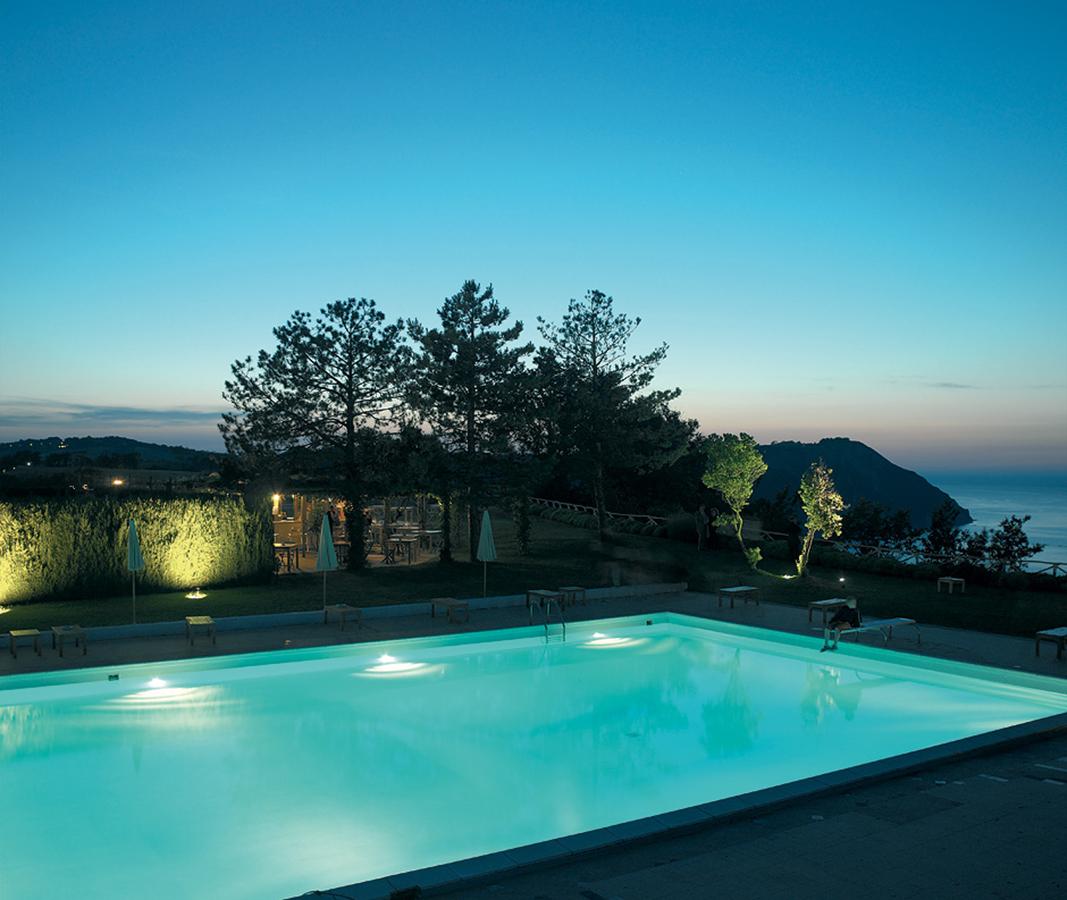 Hotel Emilia Ancona Exterior photo