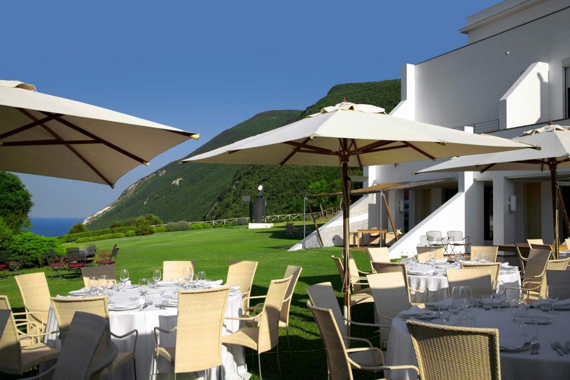 Hotel Emilia Ancona Exterior photo